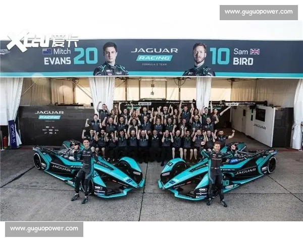 凤凰组合卫冕法国赛!赛季第七冠书写历史 凤凰组合卫冕法国赛!赛季第七冠书写历史